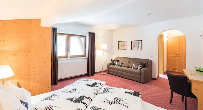 Hotel Kertess, St Anton ski chalet, image 3